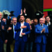De gauche à droite : Geert Wilders (parti de la Liberté néerlandais), Matteo Salvini (la
Ligue en Italie), Jörg Meuthen (AfD en Allemagne), Marine Le Pen (Rassemblement
national, France), Vaselin Marehki (parti bulgare « Volya ») ; Jaak Madison (parti
conservateur estonien), et Tomio Okamura (parti tchèque Liberté et démocratie directe)
participent à un rassemblement, organisé par Matteo Salvini, avec d’autres partis
nationalistes européens, en vue des élections pour le Parlement européen, à Milan, le
18 mai 2019 (Photo de Miguel MEDINA / AFP)