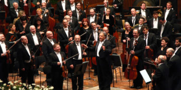 L'orchestre philharmonique d’Israël, photographié lors de son 70e anniversaire, 24 decembre 2006
© Yeugene / Wikimedia Commons