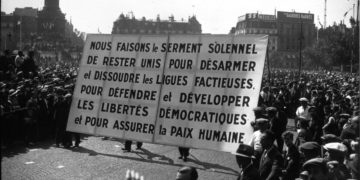 Manifestation du 14 juillet 1935, Paris, place de la Bastille (Gallica)