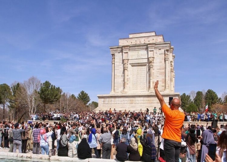 Fête de Norouz 2025, Mausolée de Ferdowsi à Tous (Iran) (DR)