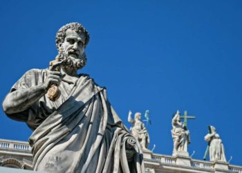 Statue de Saint-Pierre, Rome (crédit photo : Dominique Devroye / Pixabay)